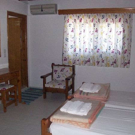 Varelis Archangelos (Rhodes) Exterior foto